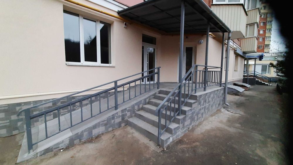 Продам нове, відремонтоване приміщення 51м2,мікрорайон Левада ближня