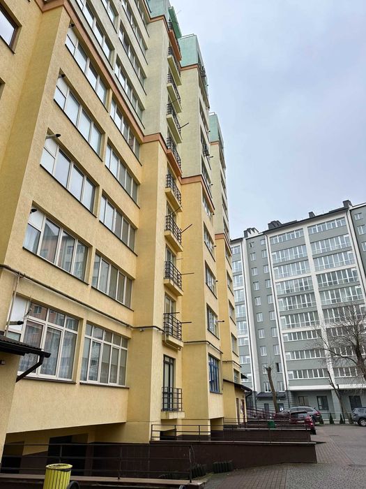 Велика 3 кімнатна квартира ЖК Веселка Річкова