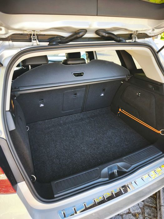 Automóvel Mercedes Classe B de 2014 (impecável)