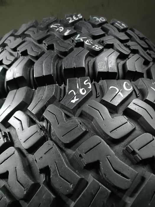 Pneus  265/70/17