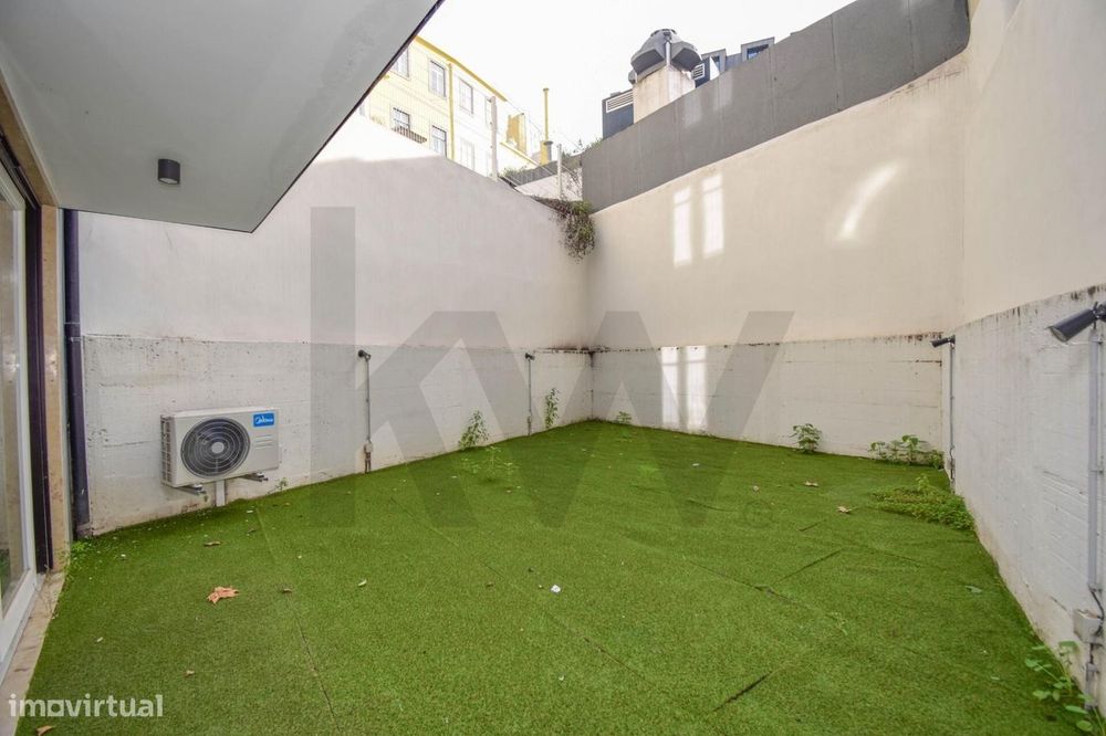 Apartamento T1 novo com Terraço