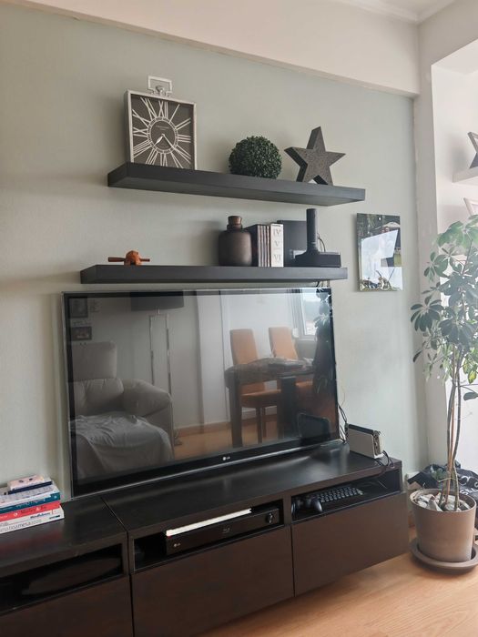 Conjunto Móveis IKEA (Móvel TV 2.40m + Prateleiras + Cubos)