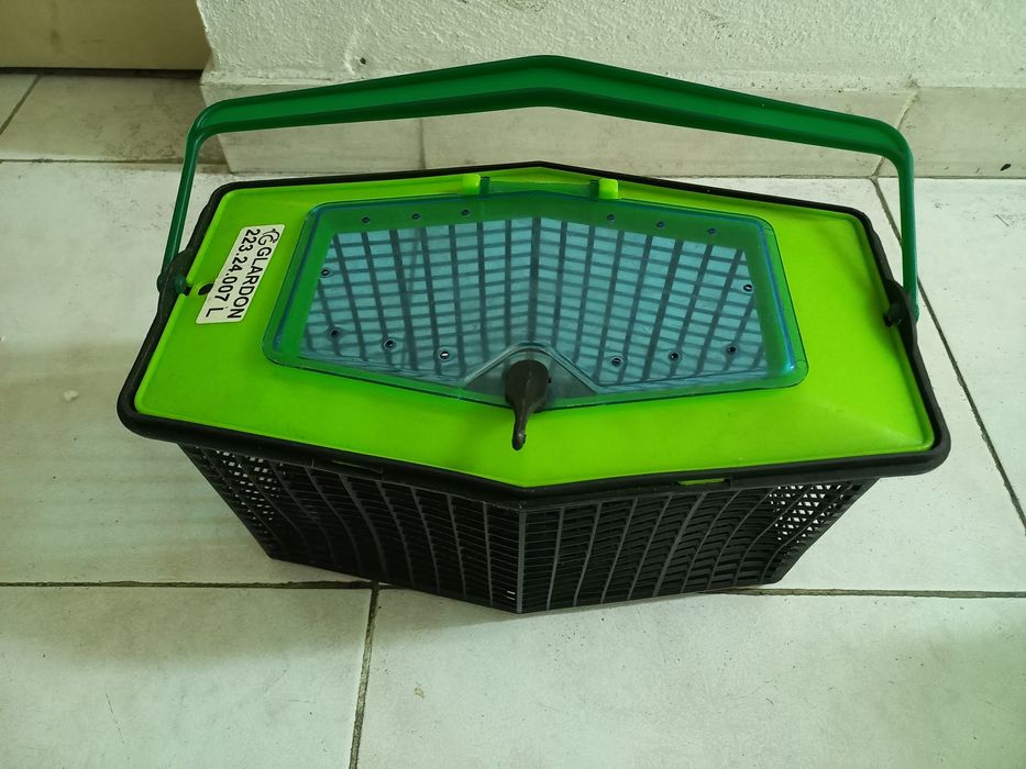 Cesto para transporte de peixes ou outros animais