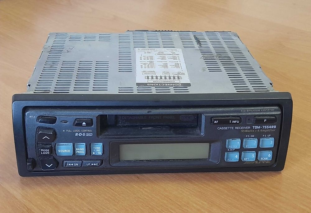 Radio samochodowe Alpine TDM-7554RB