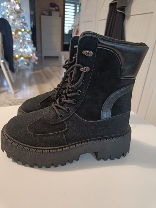 Buty zimowe / trapery/ nowe 38