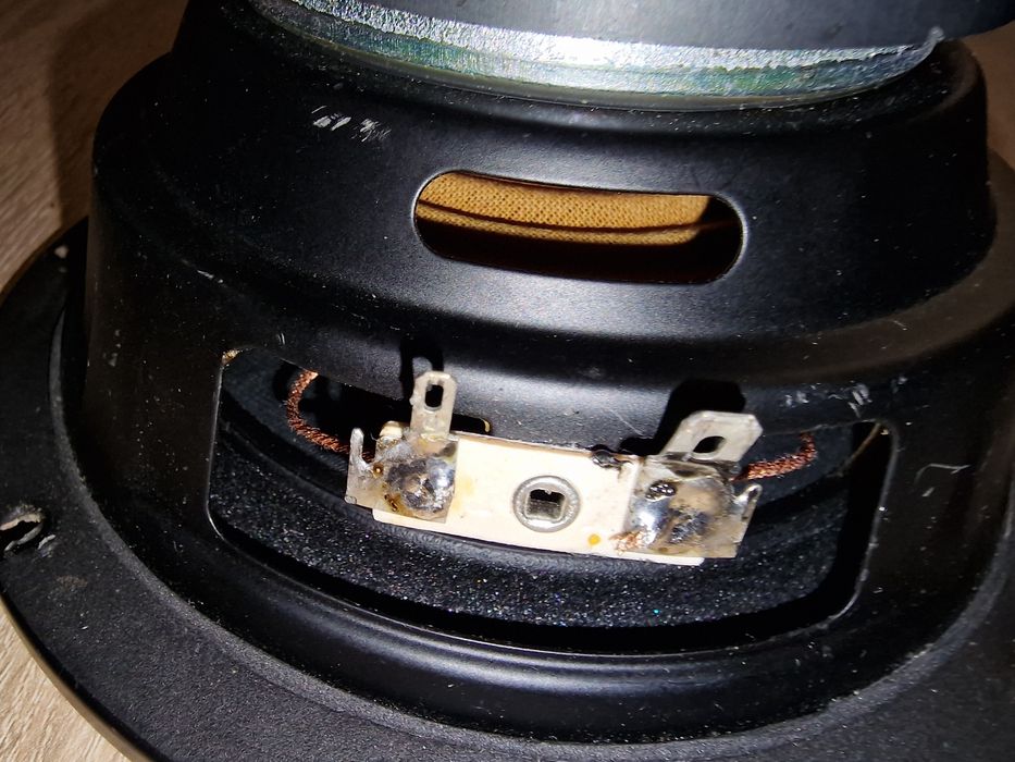 Głośnik niskotonowy logitech g560 refurbished(odnowiony)