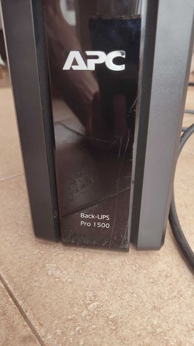 Лінійно-інтерактивне ДБЖ APC Back-UPS Pro 1500VA CIS (BR1500G-RS)