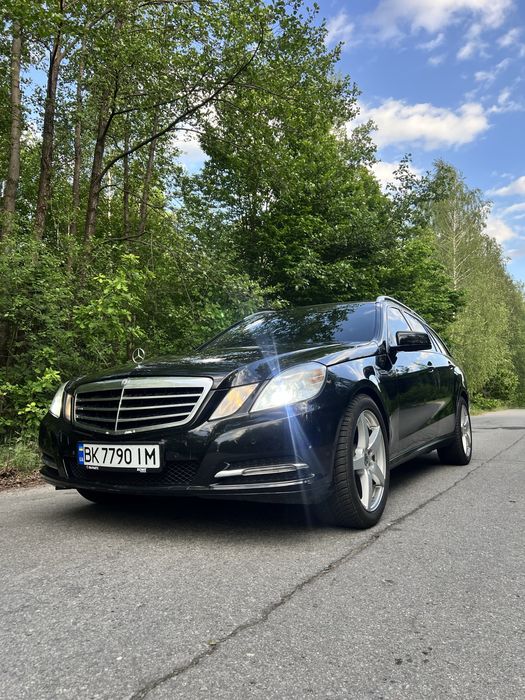 Продам Mercedes 212