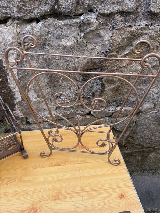 3 Peças de adorno antigas em ferro .