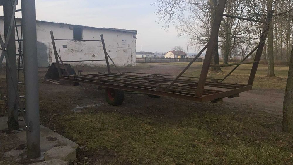 Przyczepa do balotów