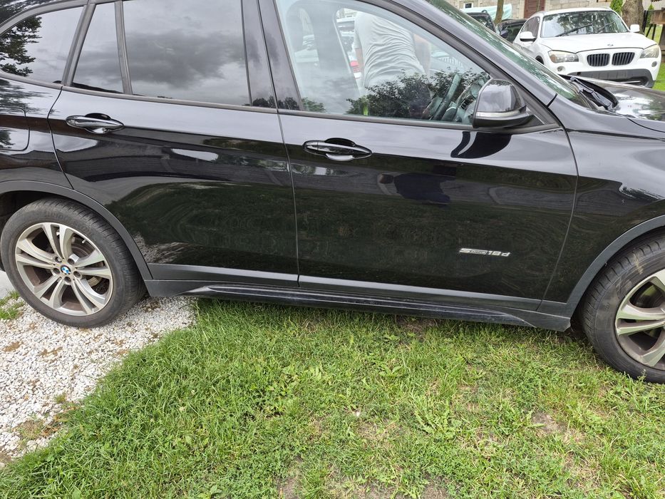 Drzwi bmw x1 F48 kompletne oryginalne schwarz 2 668