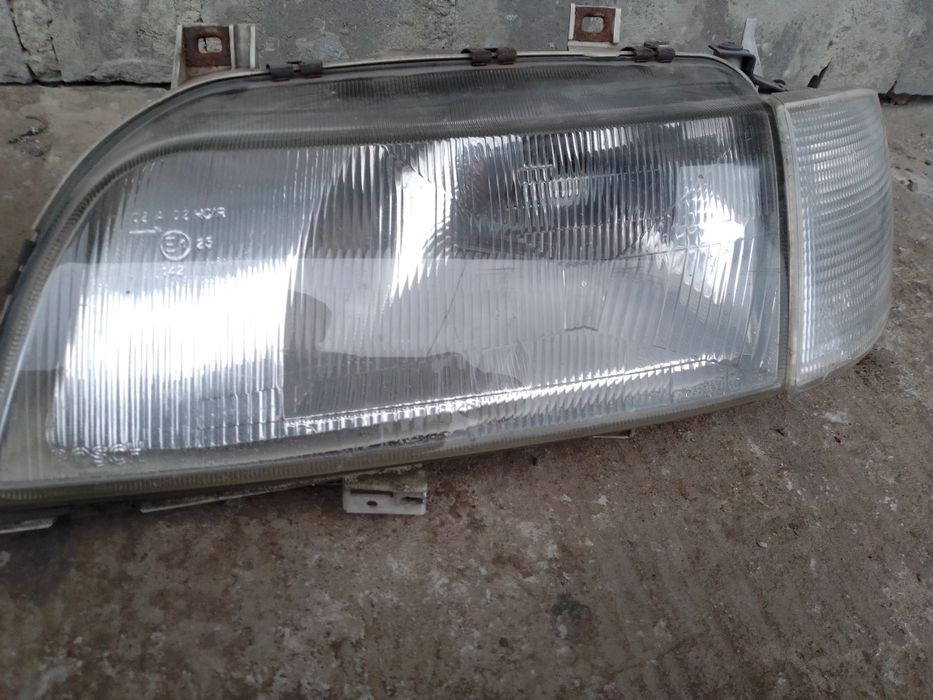 Передні фари лампи Volkswagen Sharan