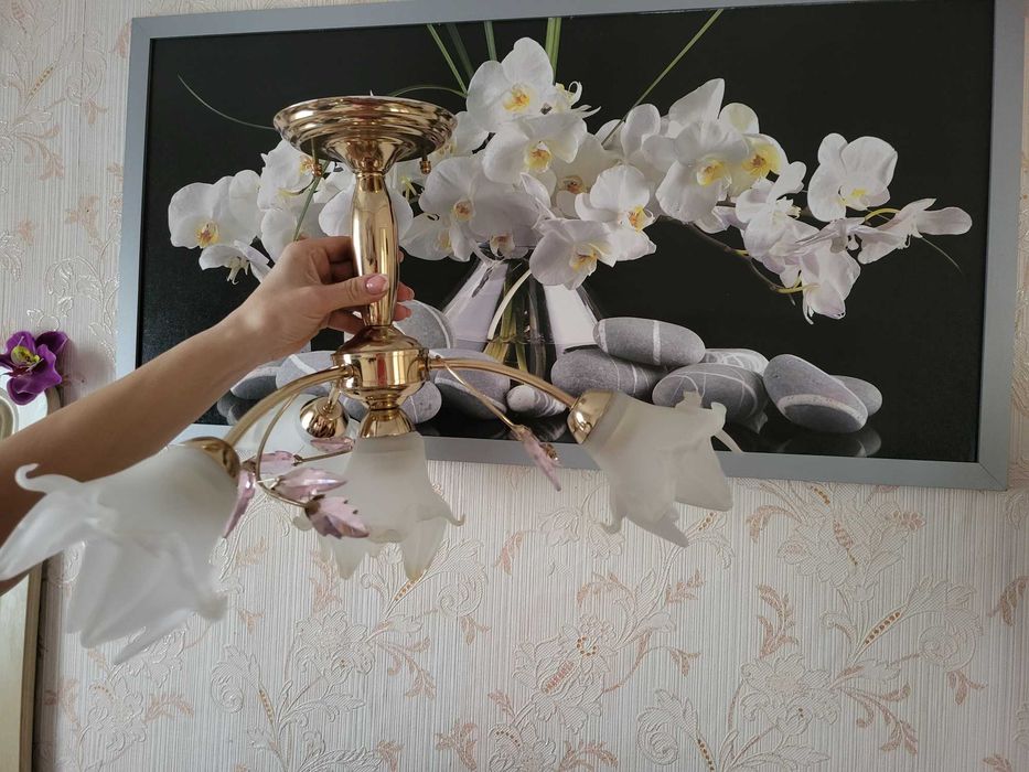 Люстра в спальню