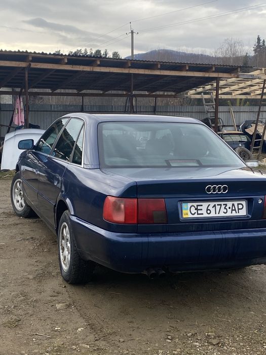 Ауді А6 С4.