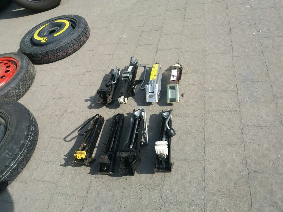 домкрат автомобільний