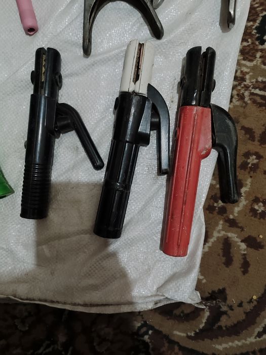 Держатель для сварки