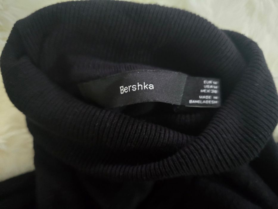 Varias roupas , com pouco uso