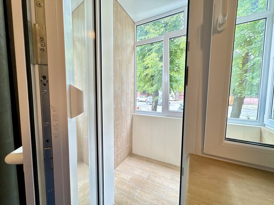 {19}Квартира посуточно подобово автономне опалення метро 23 августа