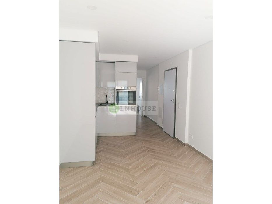 Apartamento de tipologia T1 novo a 250 m da praia de Monte Gordo. — Monte Gordo, Faro