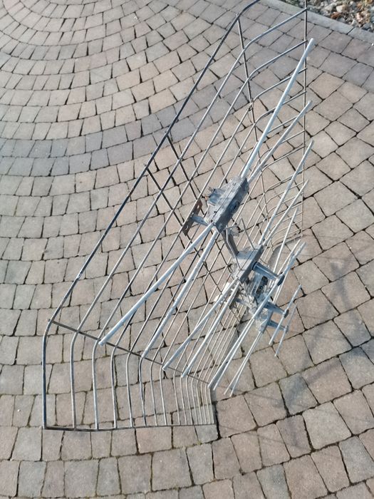 Antena zewnętrzna kierunkowa siatkowa