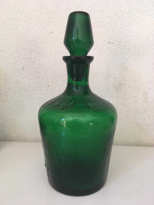 Garrafa Verde com Tampa