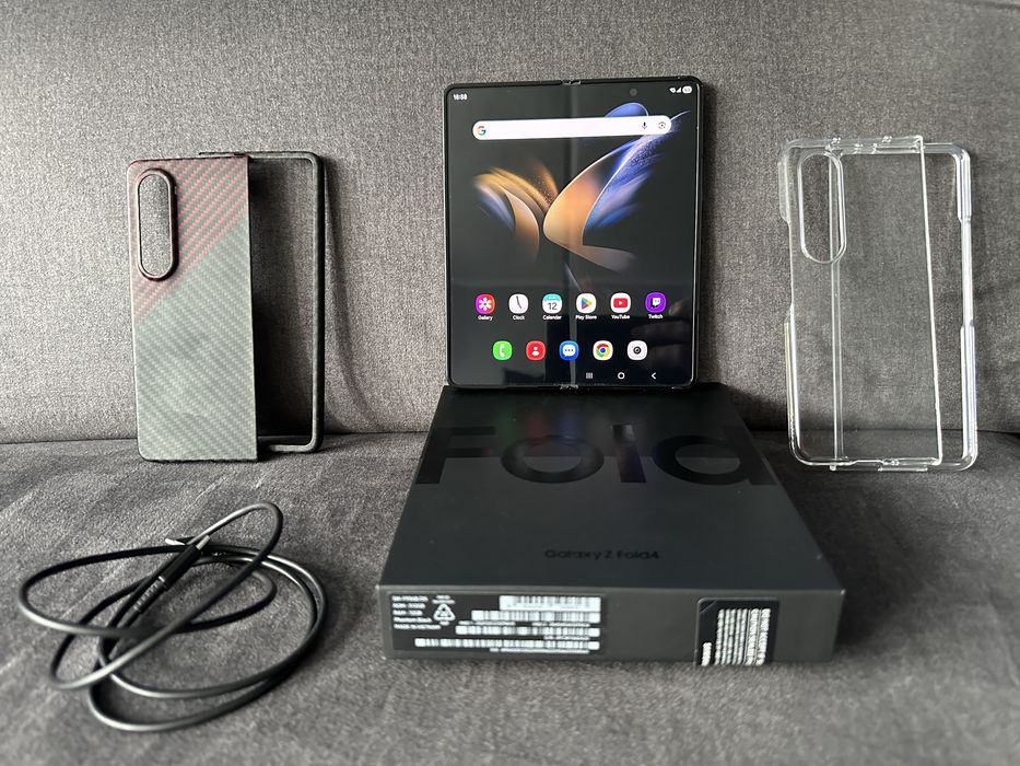 Samsung Galaxy Z Fold 4