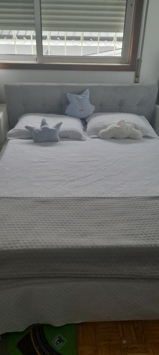 Quarto completo movel de brinquedos mesinhas e cómodas
