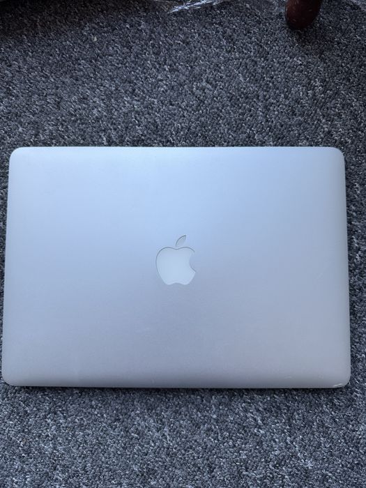 MacBook Air, stan bardzo dobry