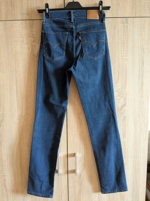 Жіночі джинси Levi's 724 модель