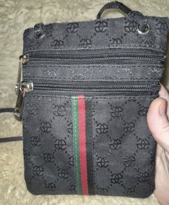 Gucci. Сумочка-мессенджер