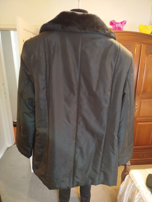 Casaco impermeável de senhora - cor preto