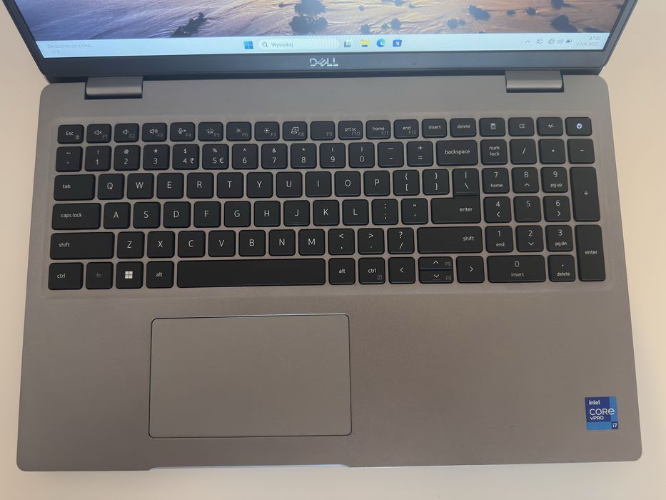 Dell Latitude 5521
