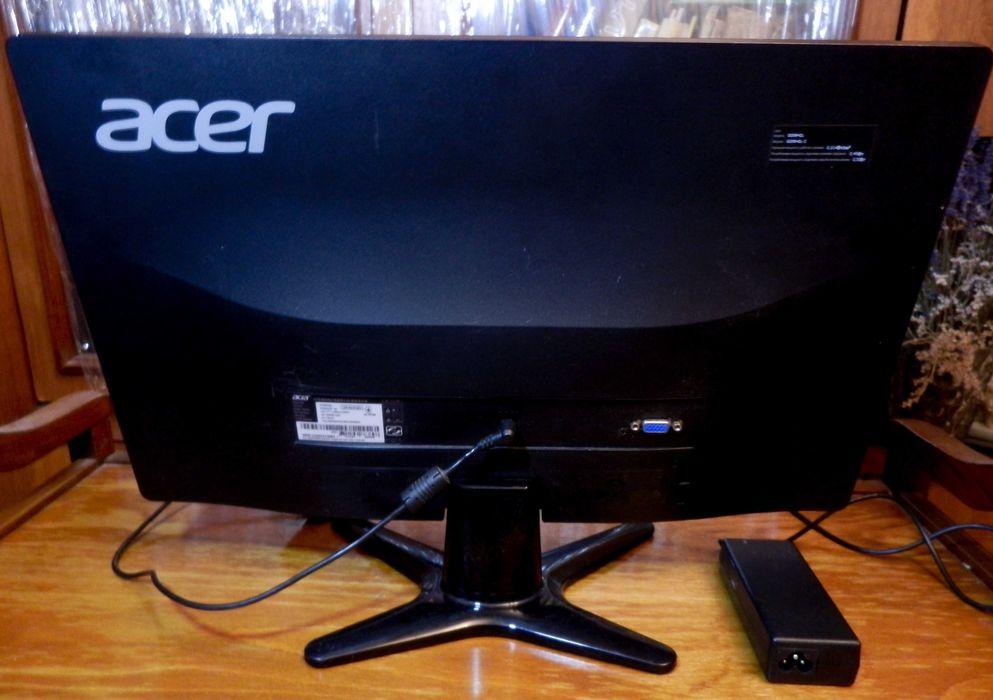 Монітор Acer 20" G206HQL з зовнішнім блоком живлення 19V 30Вт