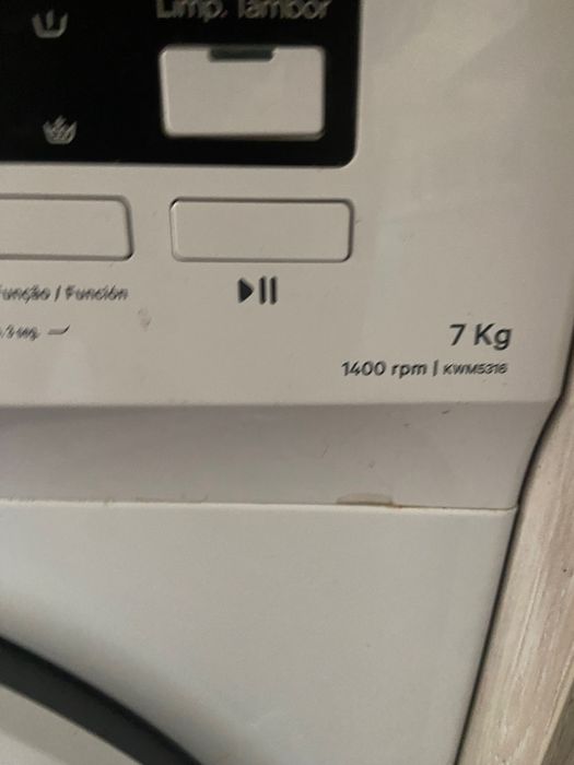 Máquina de Lavar Roupa Kunft 7Kg Nova