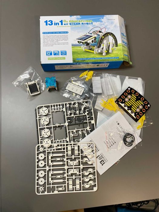Solarny Robot klocki z elektroniką do samodzielnego poskładania