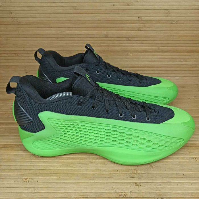 Кросівки баскетбольні Adidas Anthony Edwards 1 Розмір 47 (30,5 см.)