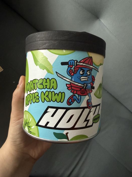 Napój Holy o smak matcha jabłko kiwi