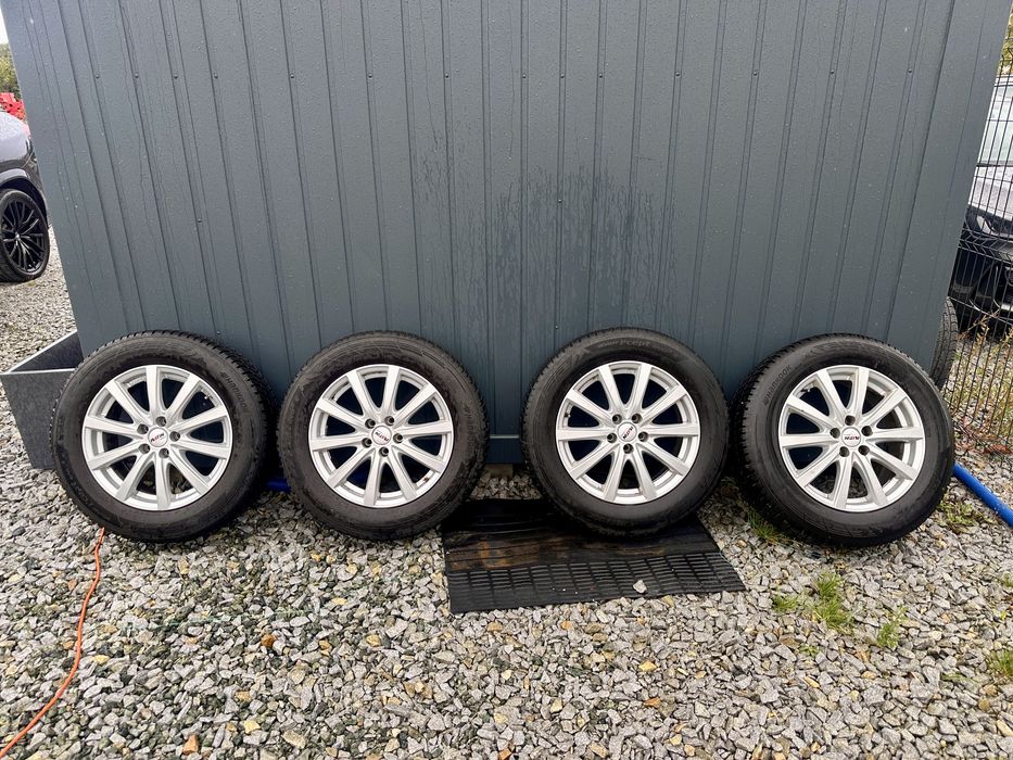 Peugeot 5x108* 215/55/17* jak nowe* zima