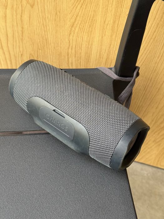 JBL Charge Essential 1