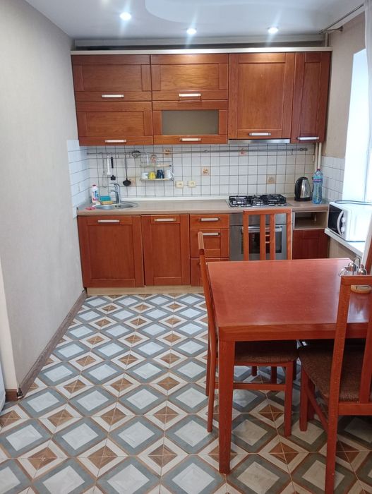 Продам 3-х кімнатну квартиру