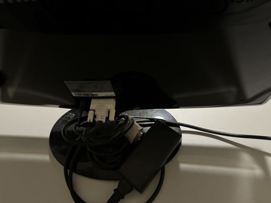 Монітор 23" Samsung SM P2370 LS23EFHKFV Black