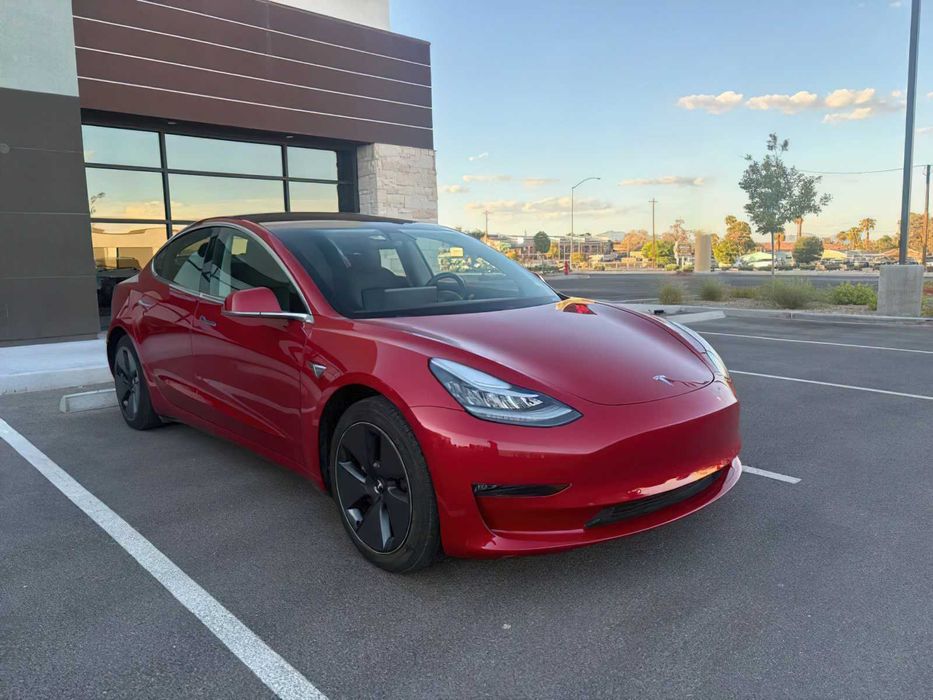 Tesla Model 3      2019