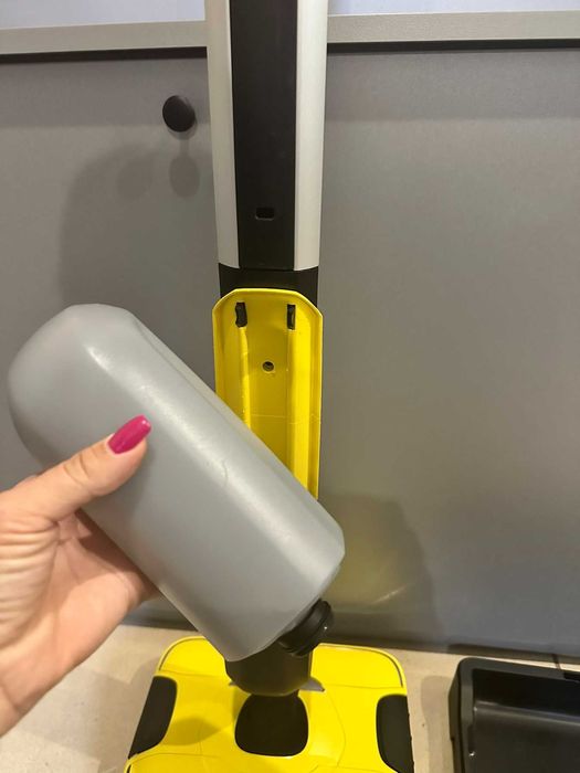 Миючий акумуляторний пилосос Karcher FC 7 Б\У ВЖИВАНИЙ