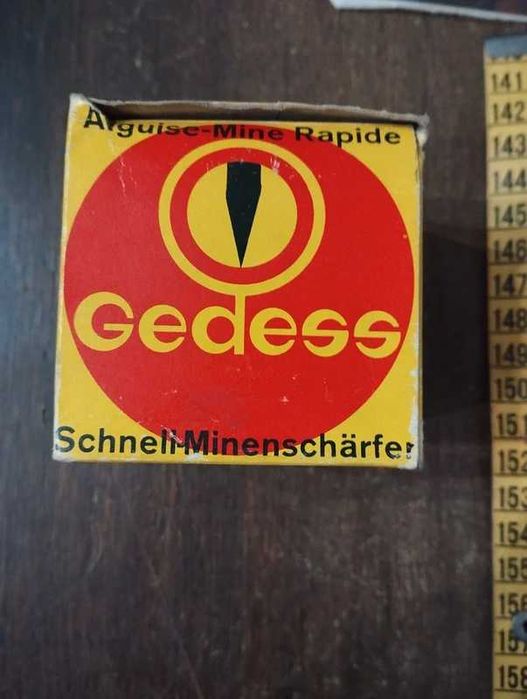 Afia lápis iconico gedess antigo dos anos 60