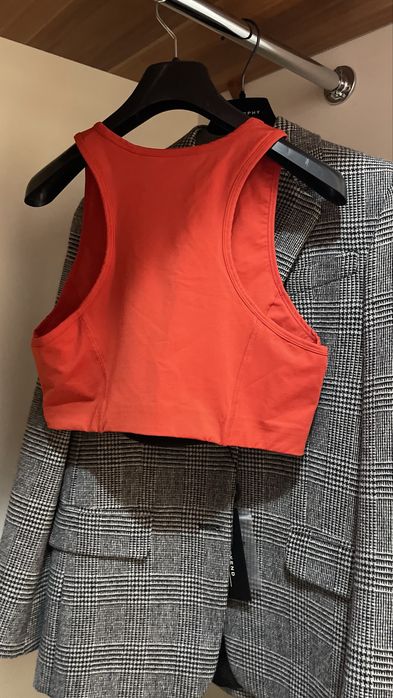 Топ Massimo Dutti