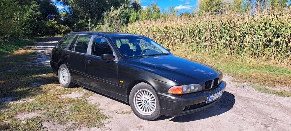 BMW 525  e39 універсал