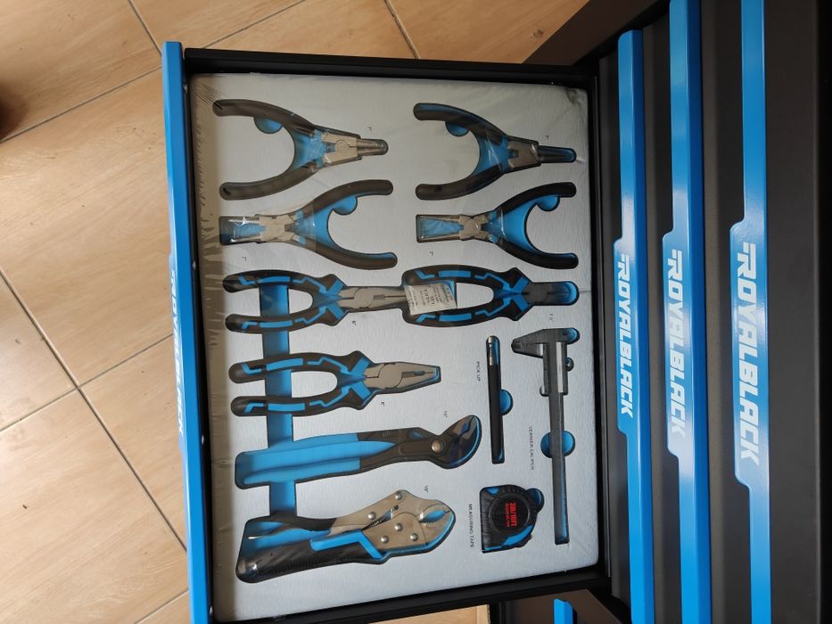 Carrinho de 12 gavetas com 10 gavetas cheias de ferramentas