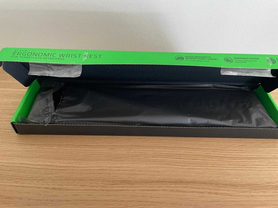 Razer Ergonomic Wrist Rest TKL - Caixa Original