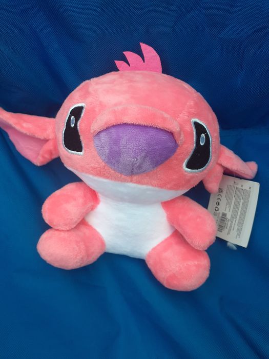 Boneco stich novo dá para pendurar