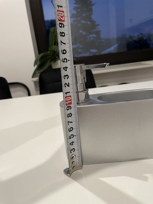 Dozownik na płyn i gąbkę